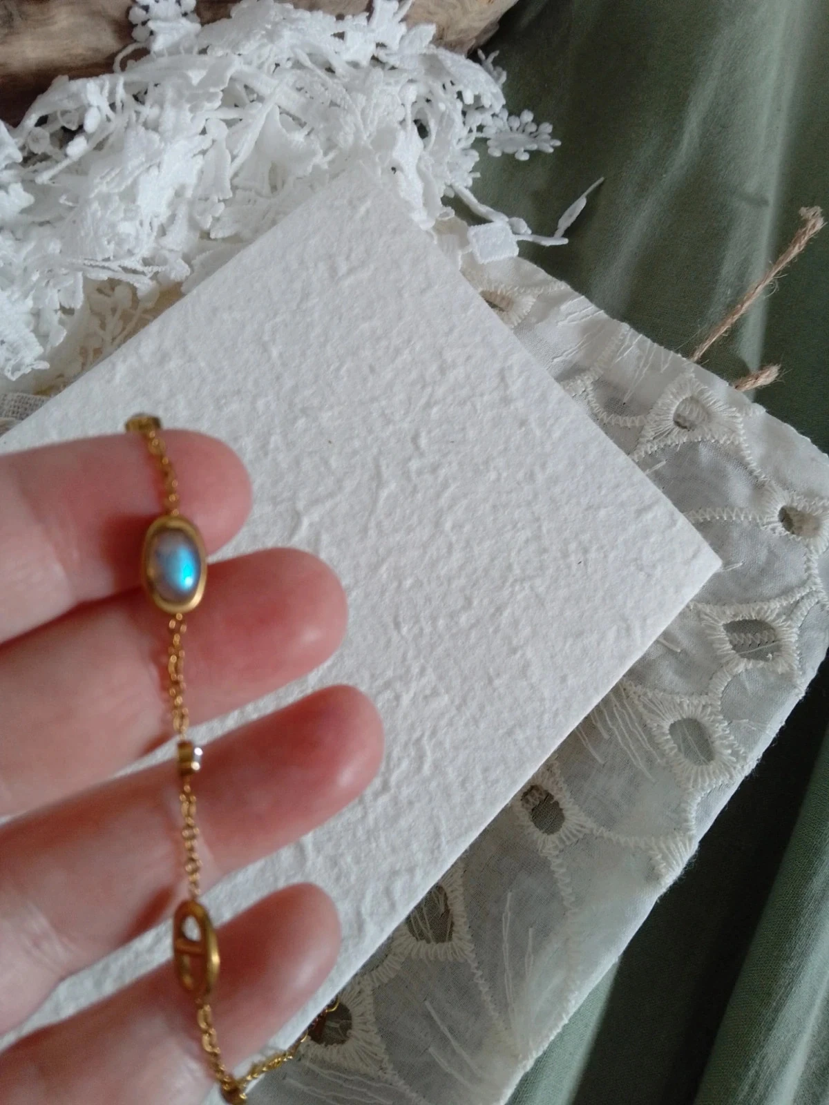 Bohemien armband met marineblauwe mesh en labradoriet steen – photo 2